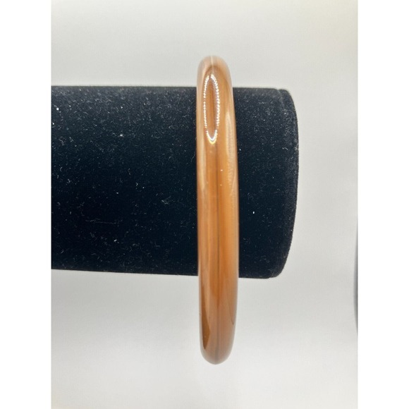 Taiwan Warm Beige Agate Bangle 3 Inch Around Bracelet! - Picture 3 of 9